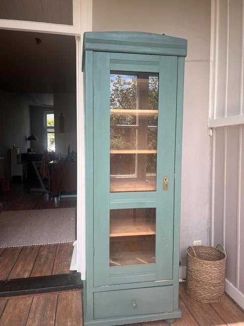 Vintage groene vitrine kast van Dijk & co, Huis en Inrichting, Kasten | Vitrinekasten, Zo goed als nieuw, 150 tot 200 cm, 50 tot 100 cm