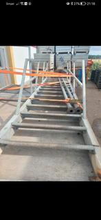 Te koop trap met bordes, Ophalen, Gebruikt, 2 tot 4 meter