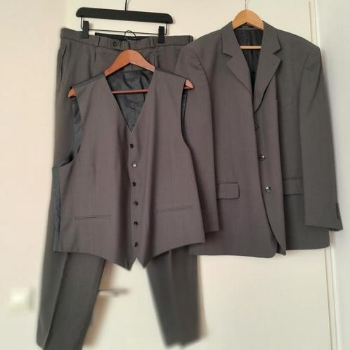 3- delig heren kostuum/pak. Maat XL/ XXL, Kleding | Heren, Kostuums en Colberts, Zo goed als nieuw, Overige maten, Groen, Ophalen of Verzenden