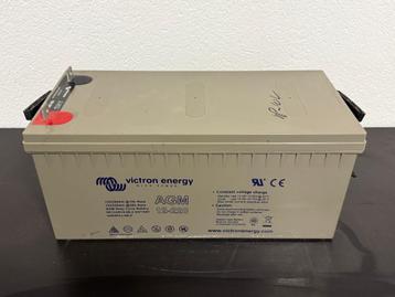 Victron accu AGM 12v 220ah | getest | gebruikt | batterij beschikbaar voor biedingen