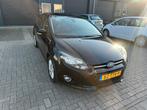 Ford Focus 1.0 Ecoboost 74KW 5-D 2012 NAVI/CControl/TREKHAAK, Auto's, Ford, 65 €/maand, 635 kg, 100 pk, Zwart
