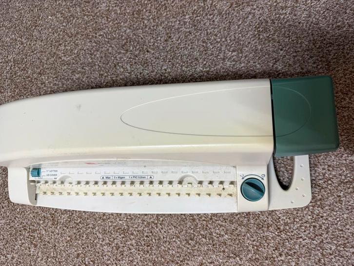 Rexel inbind machine cb105, Diversen, Schrijfwaren, Ophalen of Verzenden