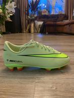 Mooie voetbalschoenen Nike 37,5 maat, Ophalen of Verzenden, Zo goed als nieuw, Overige typen, Nike