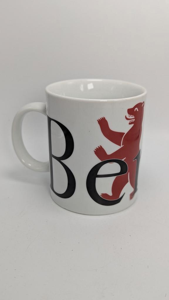Starbucks Berlin City Mug - Collector's Item, Huis en Inrichting, Keuken | Servies, Gebruikt, Kop(pen) en/of Schotel(s), Overige stijlen
