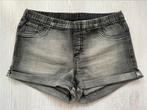 Pieces korte broek grijs S/M, Kleding | Dames, Broeken en Pantalons, Grijs, Kort, Zo goed als nieuw, Maat 36 (S)
