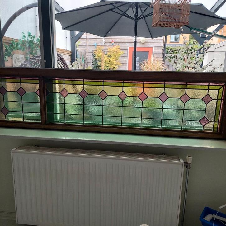 Super mooi glas in lood raam
Mooie kleuren zie foto’s, Huis en Inrichting, Woonaccessoires | Wanddecoraties, Zo goed als nieuw