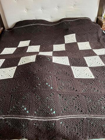 Prachtige royale vintage handgemaakte sprei of plaid beschikbaar voor biedingen