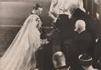 Koningen Juliana en Prins Bernard In huldiging, Ophalen of Verzenden, 1920 tot 1940, Ongelopen, Zuid-Holland