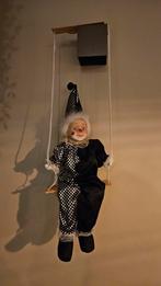 Pierrot Pop op Schommel - porselein Hoofd, Ophalen of Verzenden, Zo goed als nieuw, Overige typen