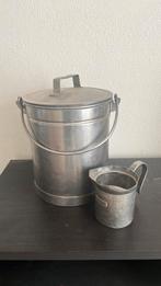 Melkemmer en kan, Ophalen, Zo goed als nieuw, Overige materialen