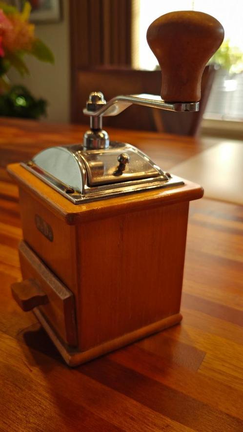 Vintage PeDe koffiemolen, Antiek en Kunst, Antiek | Keukenbenodigdheden, Ophalen of Verzenden