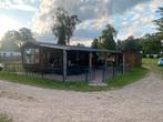 mooi chalet/sta caravan met grote overkapping