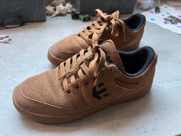 Etnies sneakers maat 38. nauwelijks gedragen beschikbaar voor biedingen