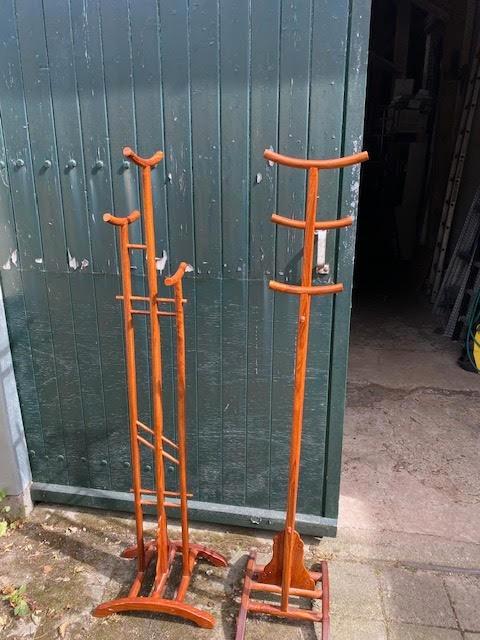 4 houten staande kapstokken, Huis en Inrichting, Woonaccessoires | Kapstokken, 150 tot 200 cm, Hout, Ophalen