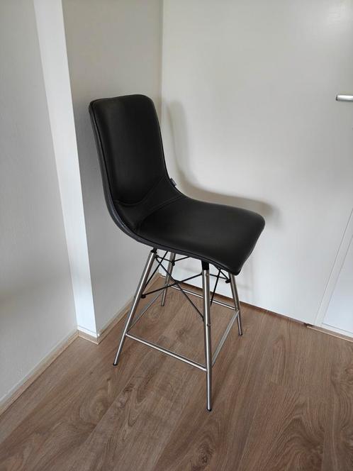 4x Leer/RVS XOOON barkruk/eetstoel, Huis en Inrichting, Barkrukken, Zo goed als nieuw, Leer, Metaal, 4 krukken, Met voetsteun