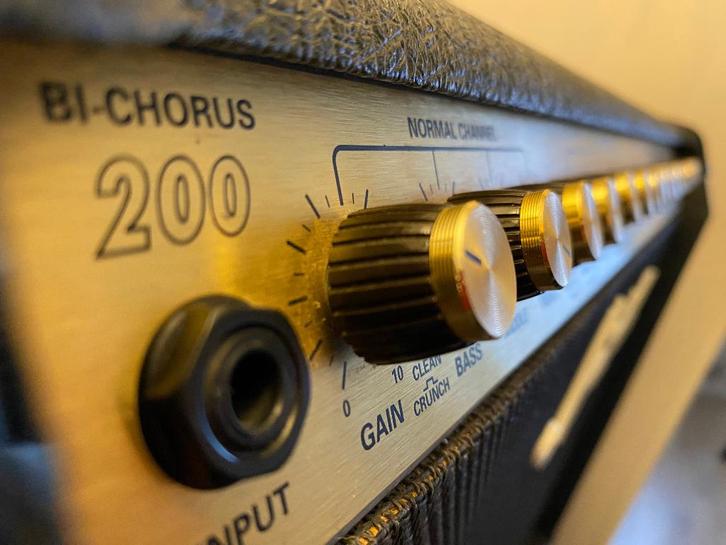 Marshall BI-Chorus 200 (8280 N), Muziek en Instrumenten, Versterkers | Bas en Gitaar, Gebruikt, Gitaar, 100 watt of meer, Ophalen