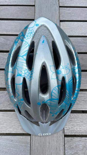 Fietshelm Giro beschikbaar voor biedingen