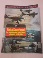 Luftwaffe at war Stuka Spearhead Blitzkrieg 1939 1940, Ophalen of Verzenden, Zo goed als nieuw, Peter C Smith., Vliegtuig