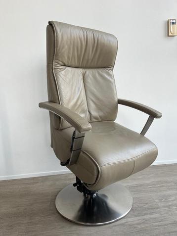 Prominent Relaxfauteuil Elektrische Sta Op Accu Taupe S Luxe beschikbaar voor biedingen