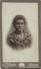 CDV- A de Gruyter- van Dulckenstraat- Nijmegen, Gebruikt, Verzenden, Foto, Klederdracht
