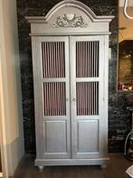 Koloniale stijl kastje, Huis en Inrichting, Kasten | Overige, Ophalen of Verzenden, Zo goed als nieuw