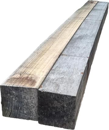 2 Hardhouten palen / balken 20x20 cm / 3.90 m lang- nr: HB42 beschikbaar voor biedingen