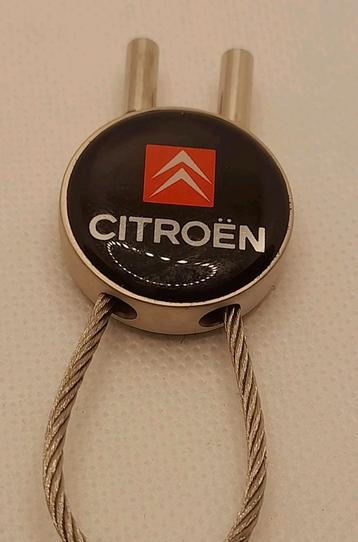 Mooie dubbele sleutelhanger Citroën C5 Athena  beschikbaar voor biedingen