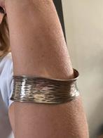 Zilveren brede bewerkte slavenarmband 61 gram, Ophalen of Verzenden, Zo goed als nieuw, Zilver