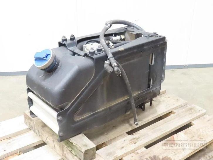 Scania Exhaust System AdBlue tank Scania, Auto-onderdelen, Vrachtwagen-onderdelen, Gebruikt, Ophalen