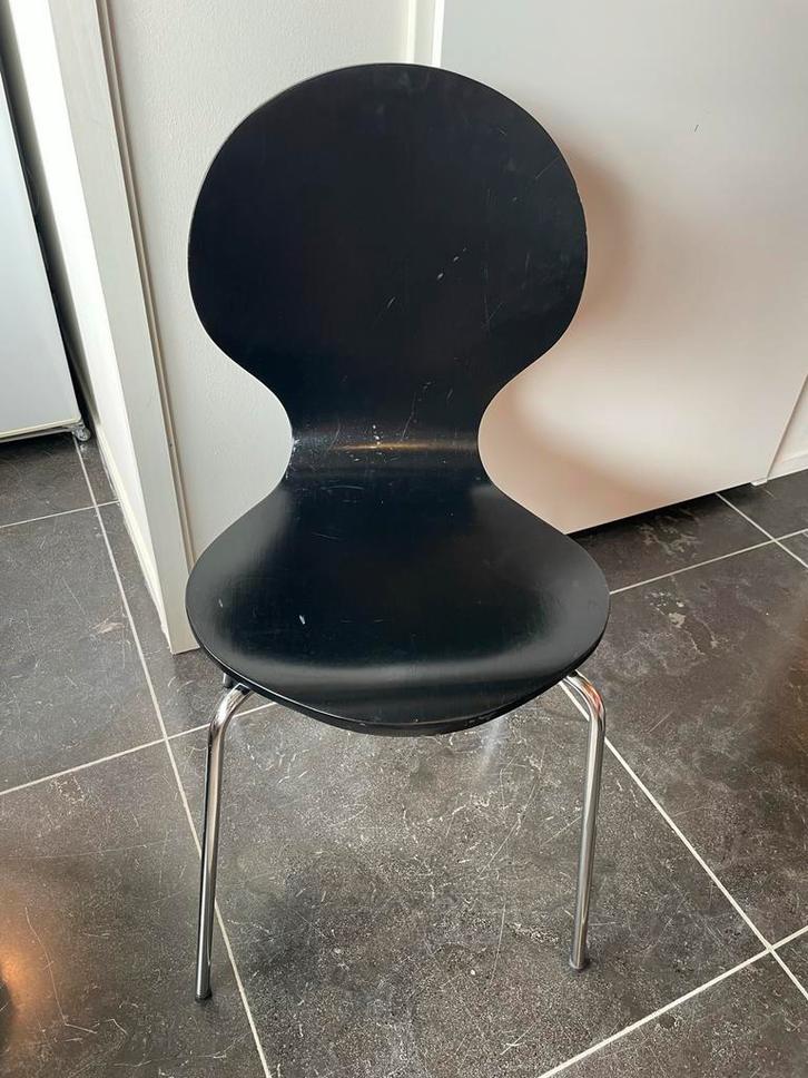 Zwarte vlinderstoel met chromen onderstel, Huis en Inrichting, Stoelen, Gebruikt, Eén, Hout, Zwart, Ophalen