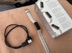 Fitbit Luxe Gold, Sieraden, Tassen en Uiterlijk, Horloges | Dames, Overige materialen, Polshorloge, Kunststof, Ophalen of Verzenden