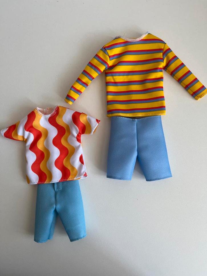 Mattel Ken Fashionistas Kleding - 2 Sets, Verzamelen, Poppen, Gebruikt, Ophalen of Verzenden