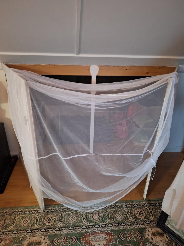 Anti-muggen net/Klamboe Alecto voor over ledikant/campingbed, Ophalen of Verzenden, Zo goed als nieuw, Ledikant