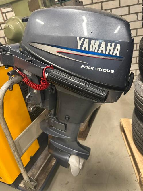 Yamaha  buitenboordmotor 9 pk viertaktmotor motor, Watersport en Boten, Buiten- en Binnenboordmotoren, Gebruikt, Benzine, Buitenboordmotor