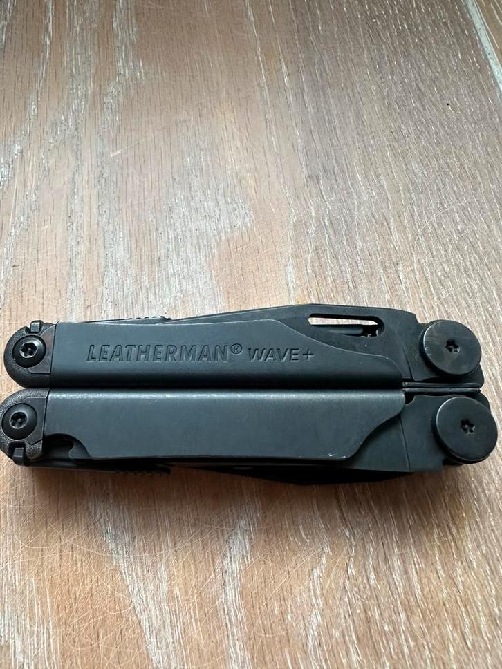 Leatherman Wave (+) Plus, black. MULTITOOL - 18 tools in 1!, Caravans en Kamperen, Kampeergereedschap, Zo goed als nieuw, Ophalen of Verzenden