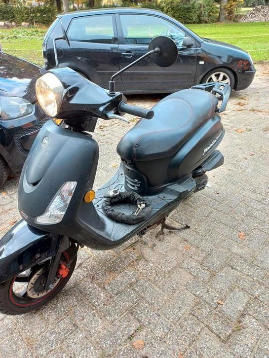 sym fiddle 2, Fietsen en Brommers, Scooters | SYM, Gebruikt, Fiddle, Maximaal 45 km/u, Benzine, Ophalen
