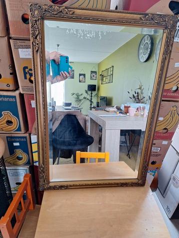 Gave spiegel  beschikbaar voor biedingen