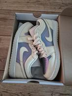 Nike Jordan - Maat 42 - Zo goed als nieuw!, Kleding | Dames, Schoenen, Nike, Ophalen of Verzenden, Sneakers of Gympen, Zo goed als nieuw