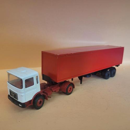 M.A.N met 2 assige rode oplegger Conrad, Hobby en Vrije tijd, Modelauto's | 1:50, Zo goed als nieuw, Bus of Vrachtwagen, Conrad
