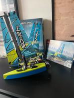 Lego Technic 42105 Catamaran, Kinderen en Baby's, Speelgoed | Duplo en Lego, Ophalen of Verzenden, Zo goed als nieuw, Complete set