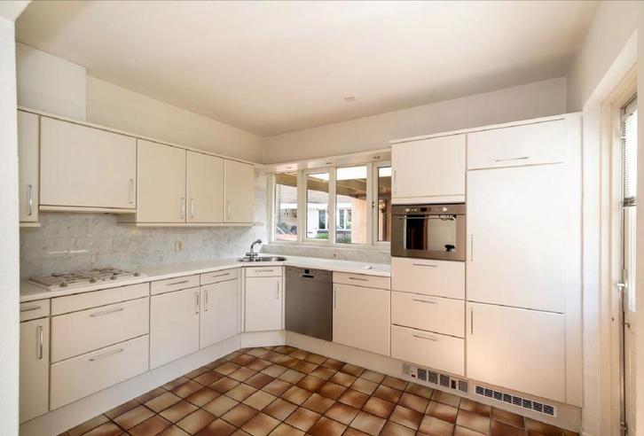 Complete keuken, L opstelling, Huis en Inrichting, Keuken | Complete keukens, Gebruikt, Hoekkeuken, Wit, Overige materialen, Ophalen