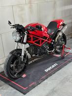 Ducati monster 695 (A2), Motoren, Motoren | Ducati, 2 cilinders, Sportuitlaat, Particulier, Meer dan 35 kW