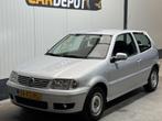 Volkswagen Polo 1.4 Trendline, Gebruikt, Zwart, 4 cilinders, 60 pk