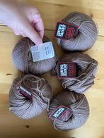 Nieuw 5 bollen 100% echte Wol beige breiwol Anny Blatt, Ophalen of Verzenden, Nieuw, Breien, Wol of Garen