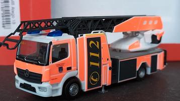 Mercedes Benz Atego Feuerwehr Holzminden 1:87 Herpa Pol  beschikbaar voor biedingen