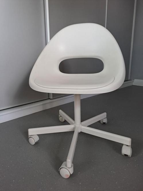 Bureau stoel Kunststof wit Loberget Ikea., Huis en Inrichting, Bureaustoelen, Gebruikt, Bureaustoel, Wit, Ophalen