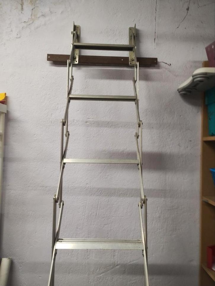 Opvouwbare Zoldertrap - 250cm, Doe-het-zelf en Verbouw, Ladders en Trappen, Ophalen of Verzenden