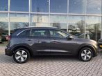 Kia Niro 1.6 GDi Hybrid DynamicLine Trekhaak Fabrieskgaranti, Te koop, Zilver of Grijs, 73 €/maand, Gebruikt