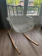 Rotan schommelstoel, Huis en Inrichting, Stoelen, Ophalen, Zo goed als nieuw, Wit, Eén