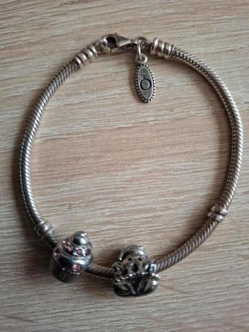 Pandora armband+ orginele bedels  beschikbaar voor biedingen